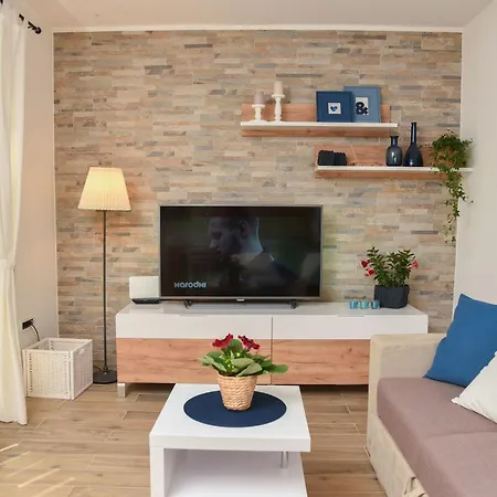 Lipa By Interhome Tatil Evi *