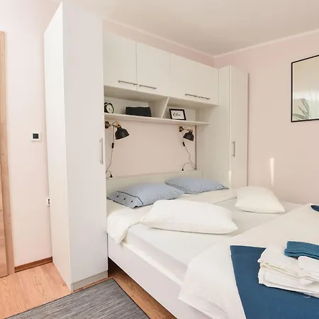 Lipa By Interhome * Punat
