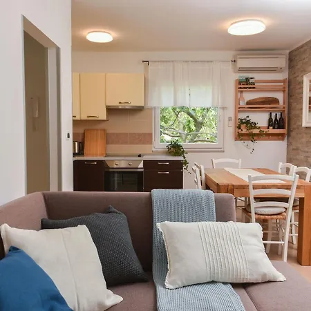 בית נופש Lipa By Interhome *